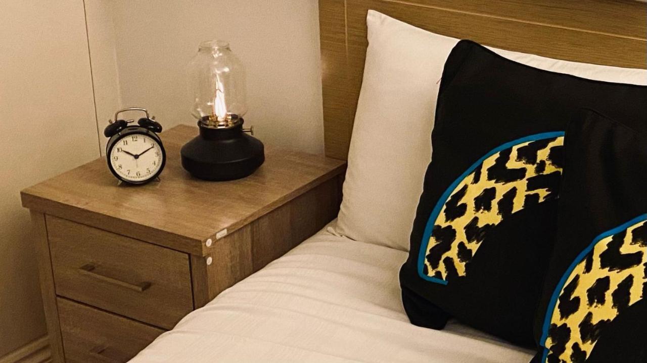 Shoreditch & Liverpool Steet Room A Лондон Екстериор снимка